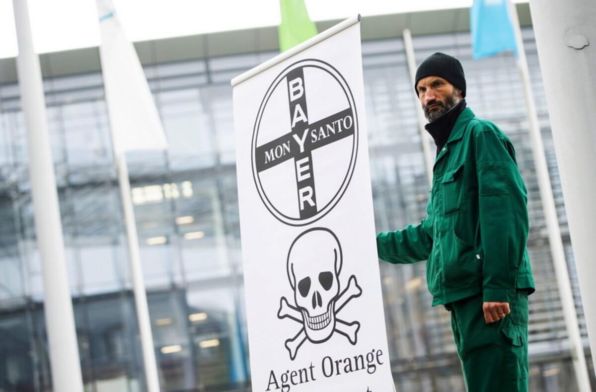 Προσφυγή του Γαλλικού Πρακτορείου κατά της Monsanto για το φακέλωμα των δημοσιογράφων του