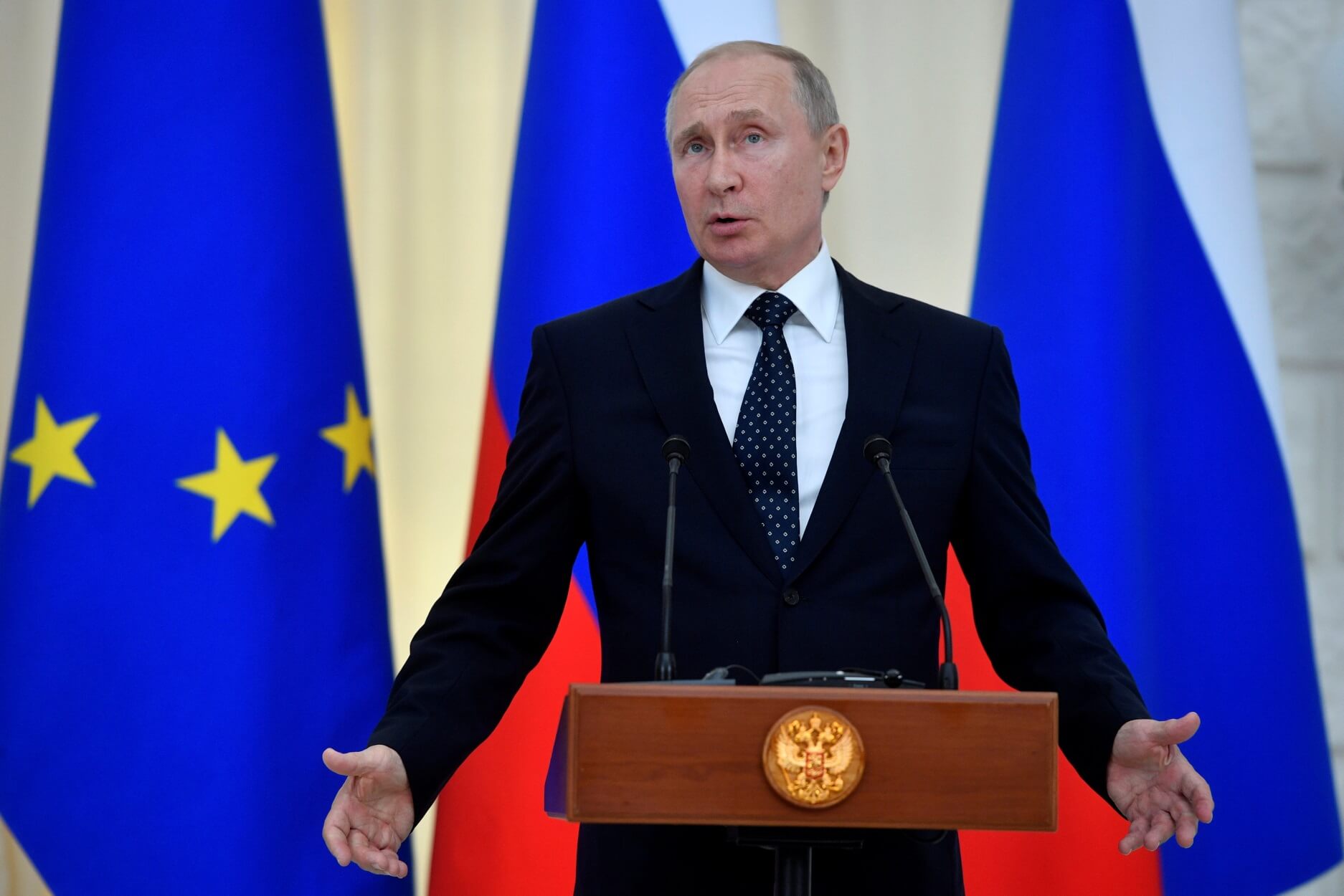 Πούτιν: Πυρ και μανία με δημοσκοπήσεις που δείχνουν πτώση της δημοτικότητάς του!
