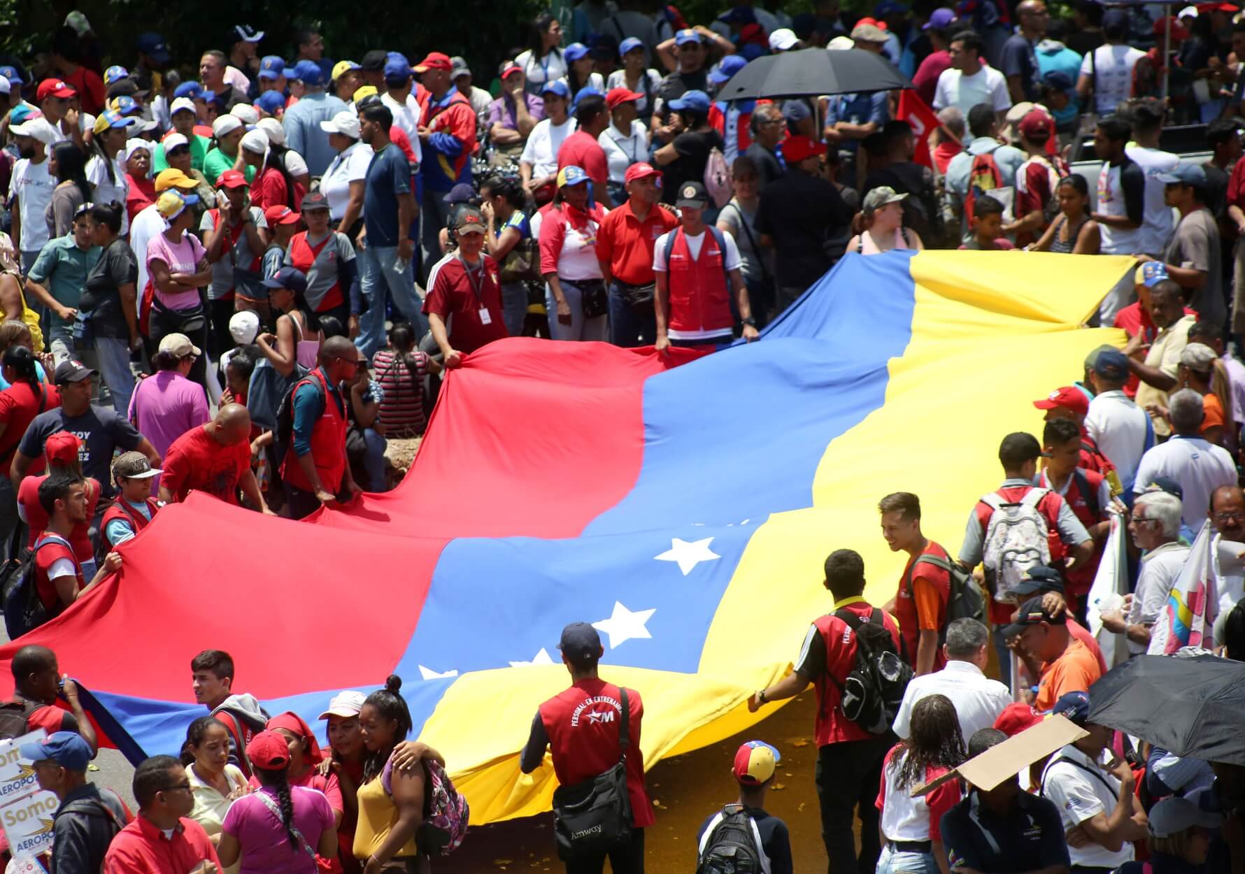 Λαβρόφ – Πομπέο θα συναντηθούν για τη Βενεζουέλα στο… χωριό του Άι Βασίλη!