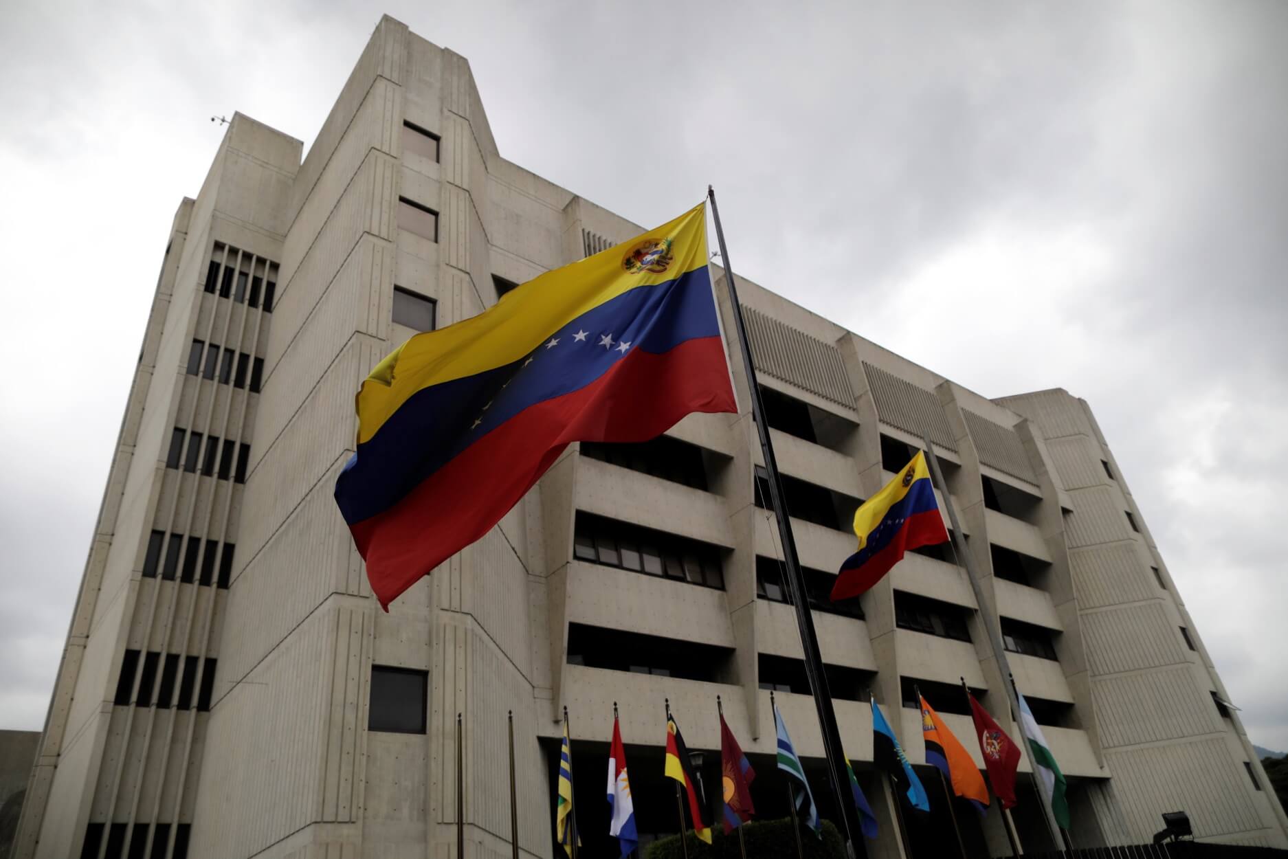 Βενεζουέλα: Άνοιξε τα σύνορα με τη Βραζιλία – Νέες κυρώσεις από τις ΗΠΑ!