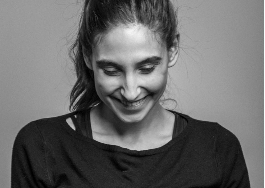 Φωτεινή Αθερίδου: Η εγκυμονούσα ηθοποιός μας δείχνει πόσο έχει φουσκώσει η κοιλιά της! [pics]