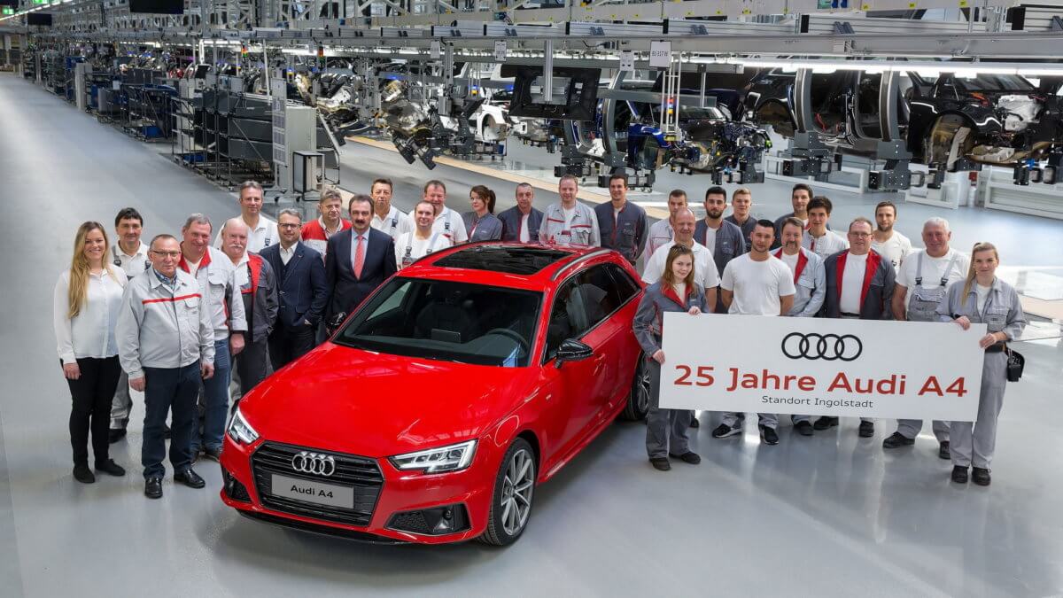Η Audi γιορτάζει τα 25 χρόνια του A4