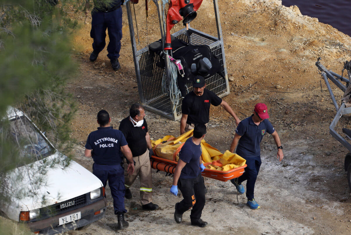 Κύπρος: Λύγισαν οι πυροσβέστες όταν ανακάλυψαν την βαλίτσα με την 8χρονη Έλενα