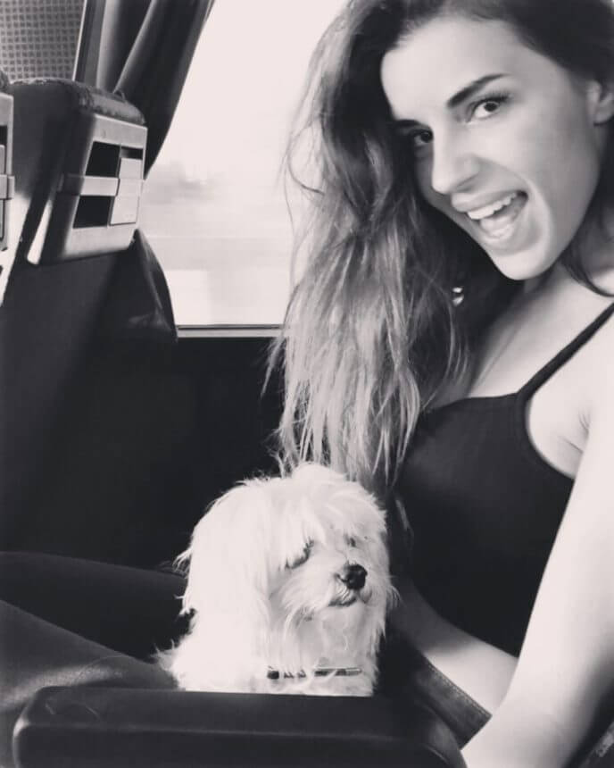 Χριστίνα Κολέτσα: Η φωτογραφία που σιδερώνει χωρίς πολλά ρούχα, «έριξε» το instagram!