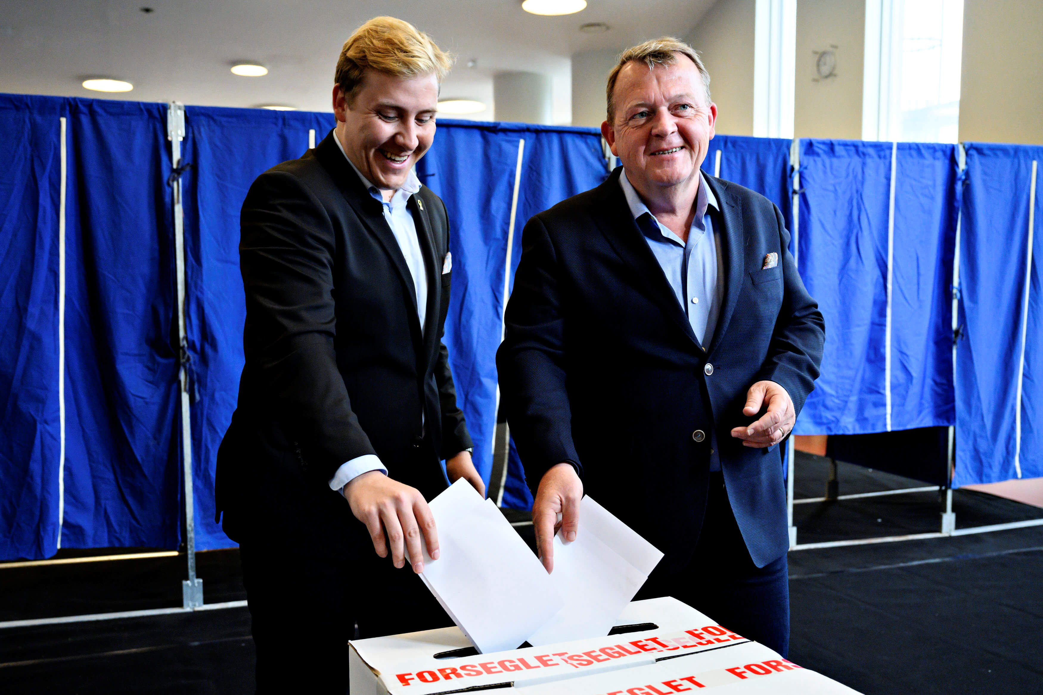 Ευρωεκλογές 2019 – Δανία: Ο πρωθυπουργός Ράσμουσεν ψήφισε τον γιο του