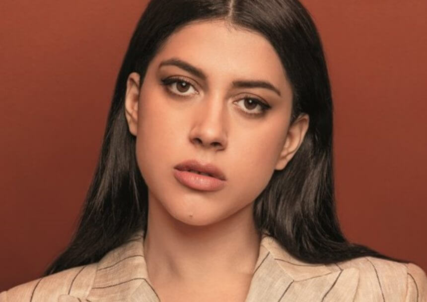 Η Κατερίνα Ντούσκα ποζάρει μόνο με το μαγιό και κλέβει τις εντυπώσεις! [pic]