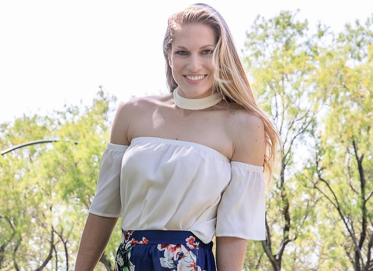 Η Σάρα Εσκενάζη γιόρτασε τα γενέθλιά της με τους φίλους της από το Survivor!