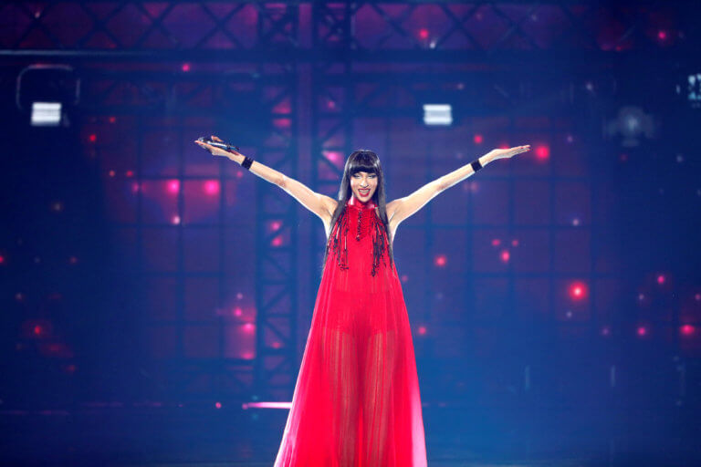 Eurovision: Dana International… αγνώριστη – «Μέσα» στον πρώτο ημιτελικό με Κατερίνα Ντούσκα, Τάμτα
