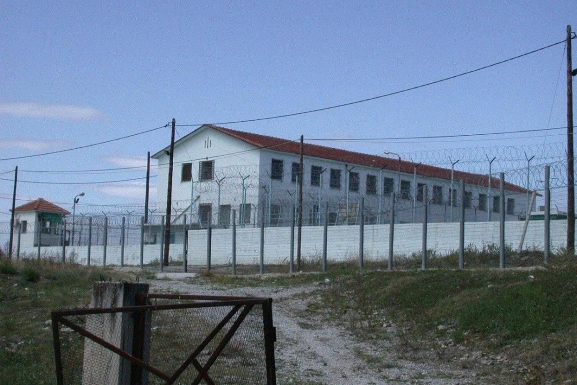 Φυλακές Κασσαβέτειας: Επιστρέφει η διευθύντρια που… έδινε ληγμένα στους κρατουμένους