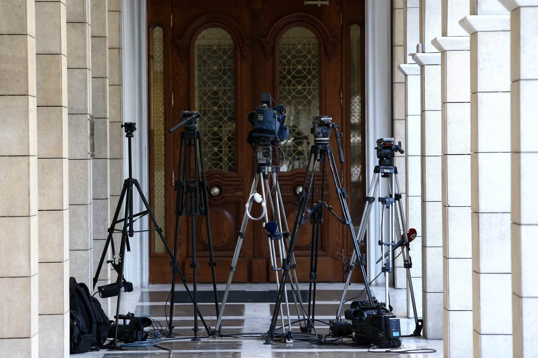 Γραμματέας κόμματος πρωταγωνιστεί σε ταινία