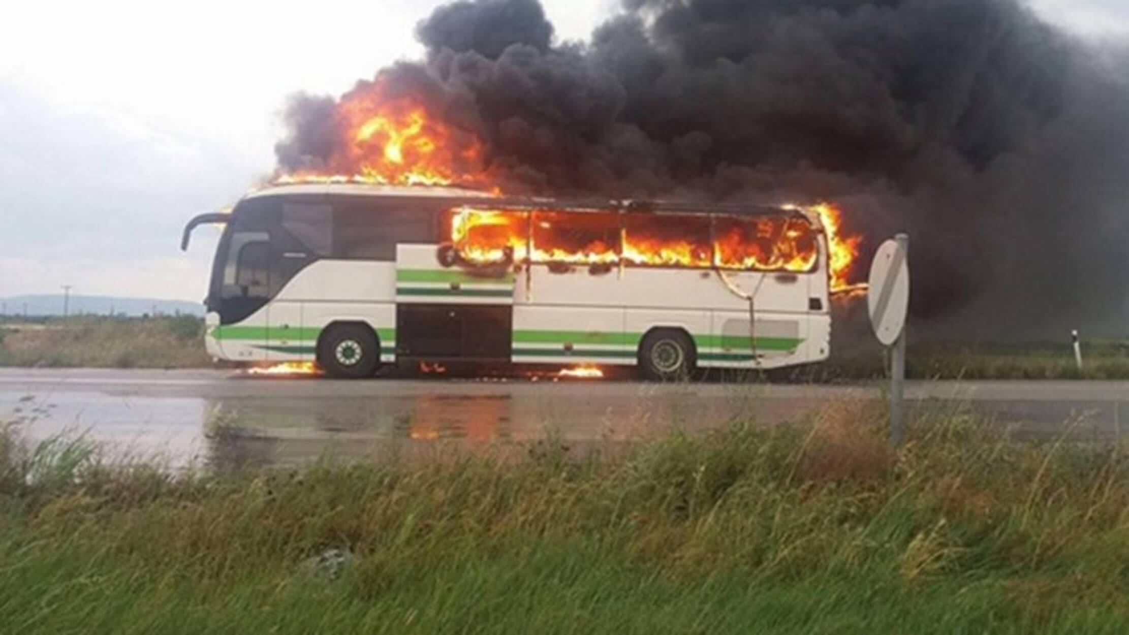 Βουλγαρία: Λεωφορείο που μετέφερε παιδιά άρπαξε φωτιά!