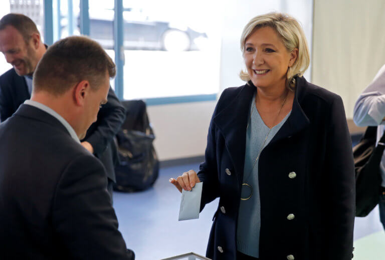Ευρωεκλογές 2019: Τρόμος στη Γαλλία – Πρώτη η Λε Πεν σύμφωνα με τα exit poll