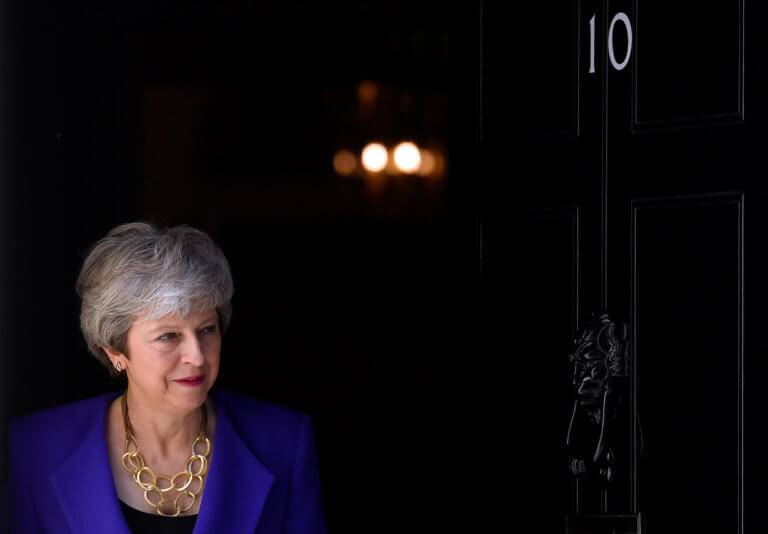 Daily Telegraph: Δεύτερο δημοψήφισμα για το Brexit σχεδιάζει η Μέι
