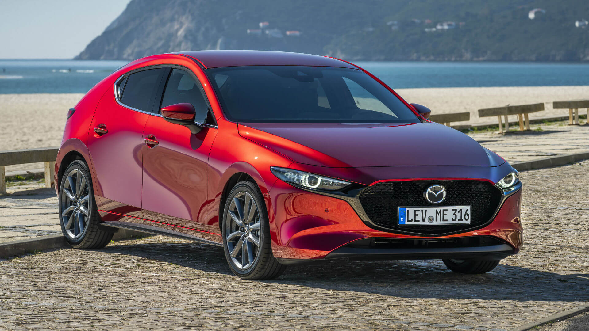Νέο Mazda3: 20-30% μικρότερη κατανάλωση με τον κινητήρα Skyactiv-X