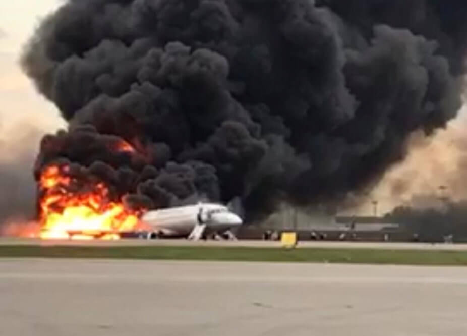 Μόσχα: 13 ψυχές χάθηκαν στην κόλαση φωτιάς – Δύο παιδιά νεκρά στα αποκαΐδια του αεροσκάφους!