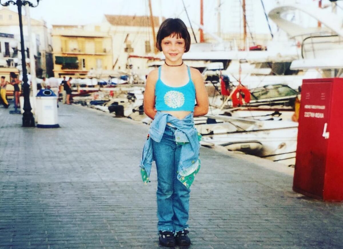 Αναγνωρίζετε το κοριτσάκι της φωτογραφίας;-Είναι αδελφή γνωστής ηθοποιού!