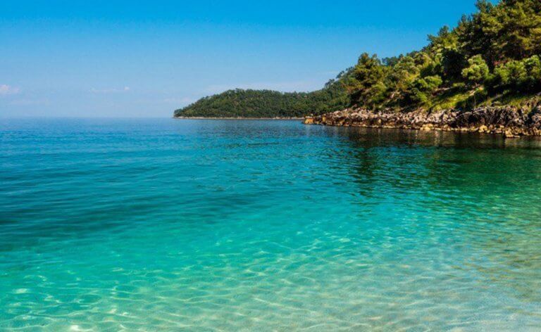 Guardian: 5 ελληνικές παραλίες στις ομορφότερες της Ευρώπης!