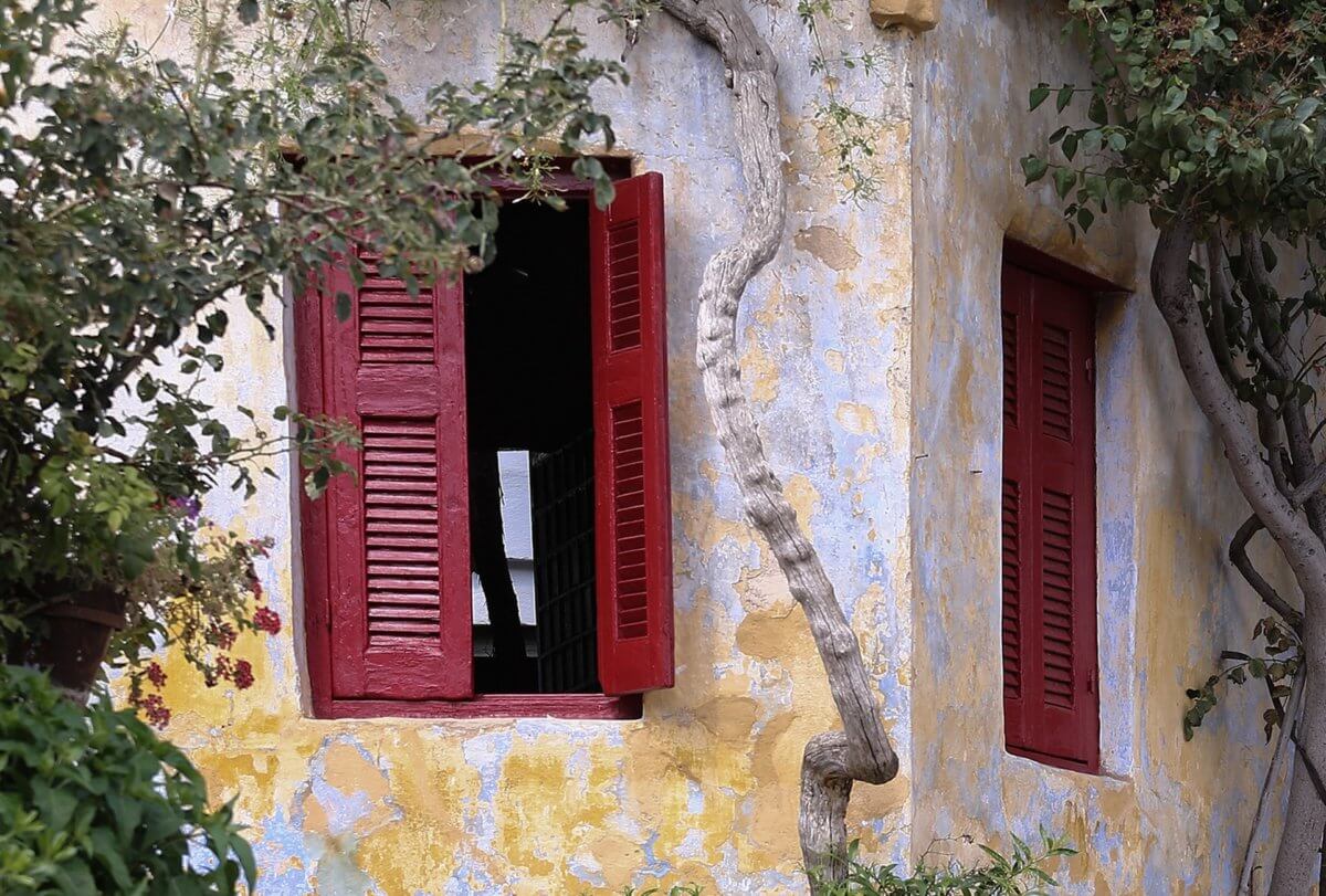 Καλαμάτα: Άνοιξε την πόρτα και ύστερα από λίγο κατάλαβε το λάθος που της στοίχισε 1.500 ευρώ!