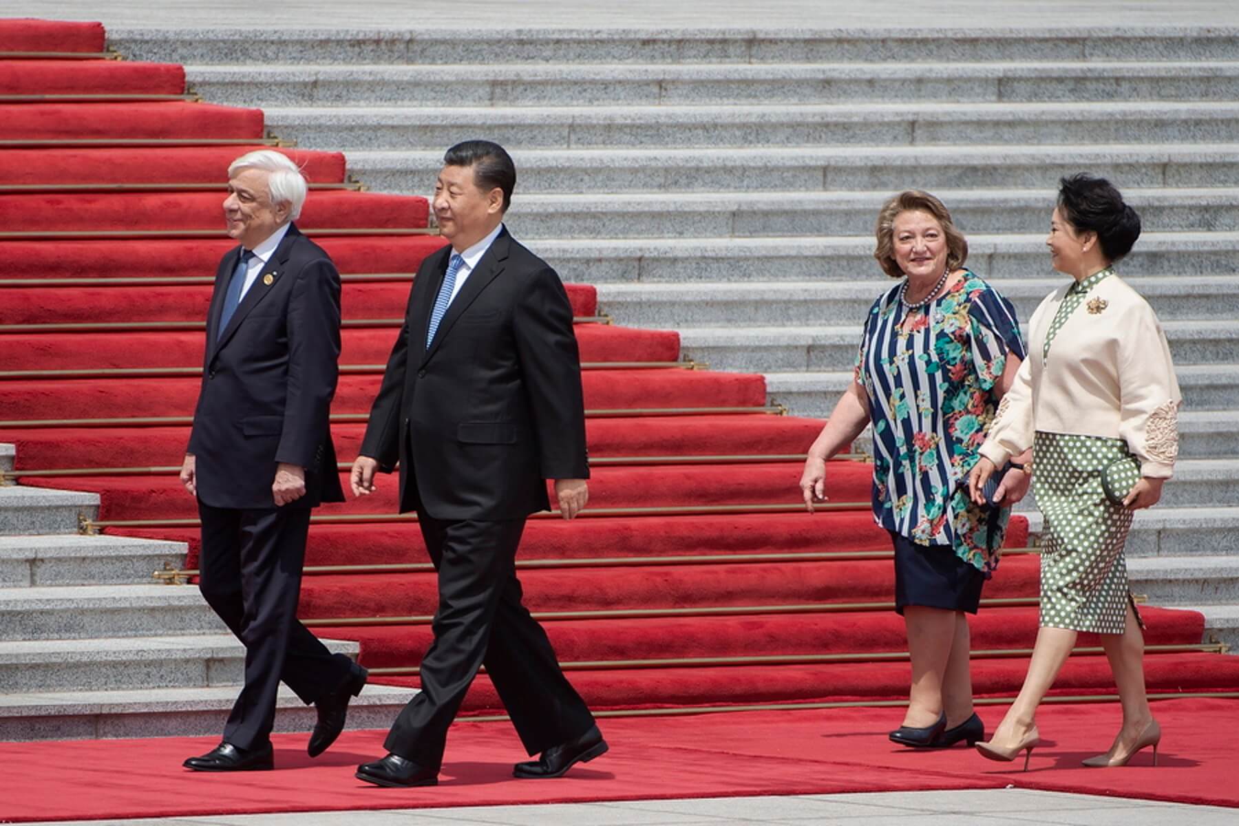 Στο Πεκίνο ο Προκόπης Παυλόπουλος – Θερμή υποδοχή από τον Κινέζο ομόλογό του [pics]