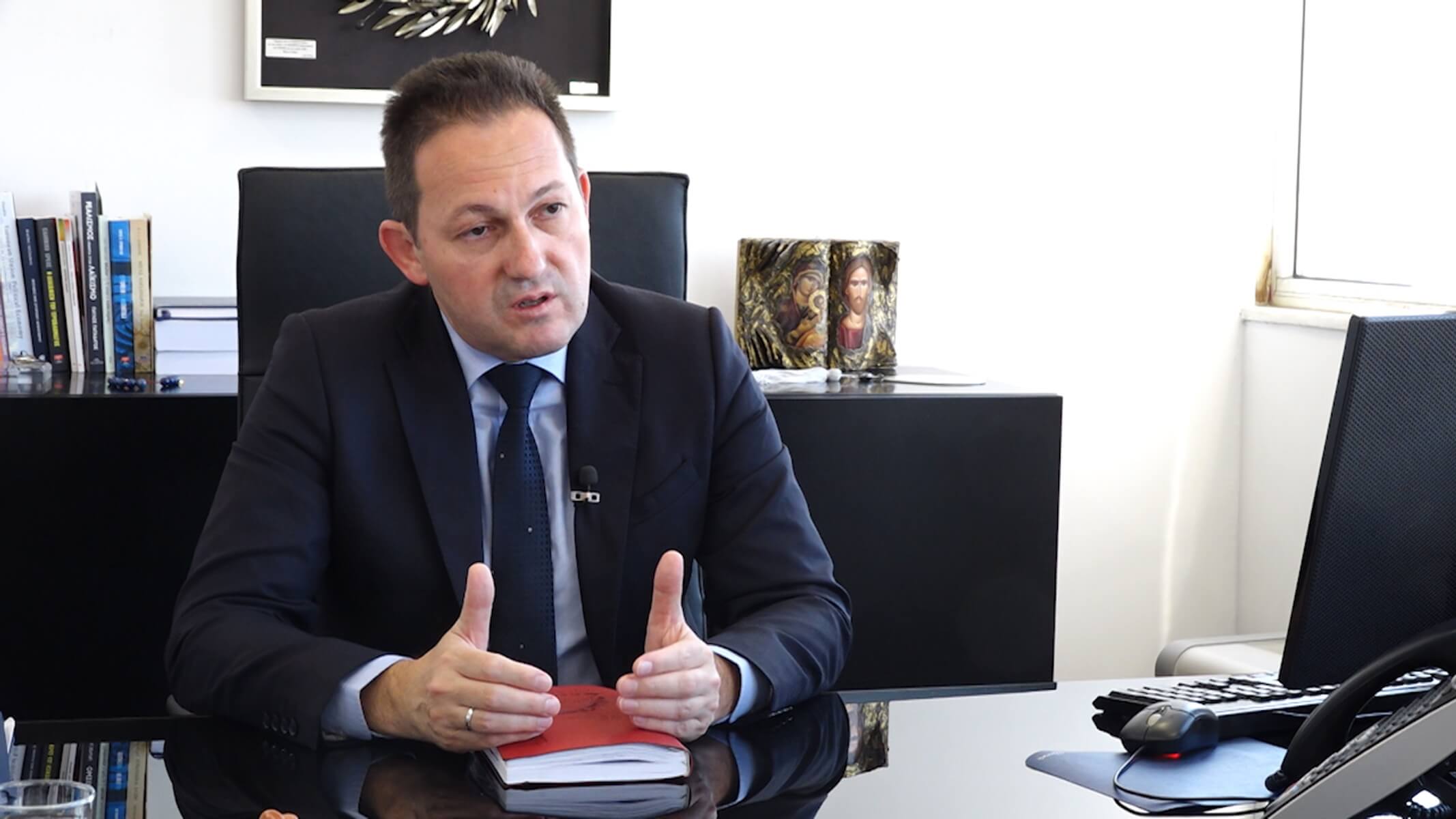 Στέλιος Πέτσας στο newsit.gr: Χυδαία απόπειρα εξαγοράς ψήφων η “13η σύνταξη”