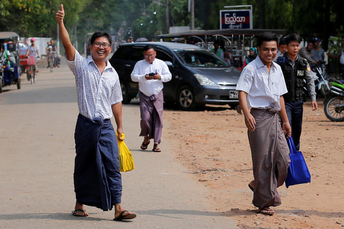 Μιανμάρ: «Θα συνεχίσω τη δουλειά μου», δηλώνει ένας από τους δημοσιογράφους που αποφυλακίστηκε [pics]