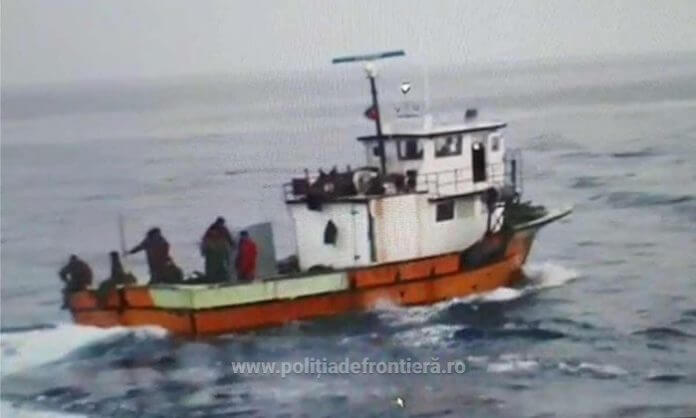 Άνοιξαν “πυρ” οι Ρουμάνοι λιμενικοί εναντίον Τούρκων ψαράδων – 3 τραυματίες! [vid]