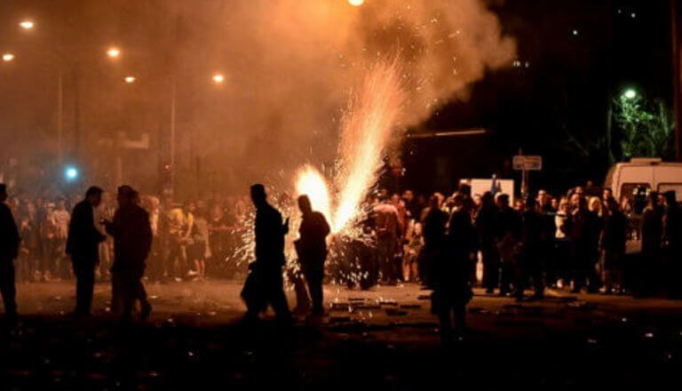 «Κωλοτούμπα» του Δημάρχου Καλαμάτας! «Το έθιμο του σαϊτοπόλεμου σταματάει εδώ»