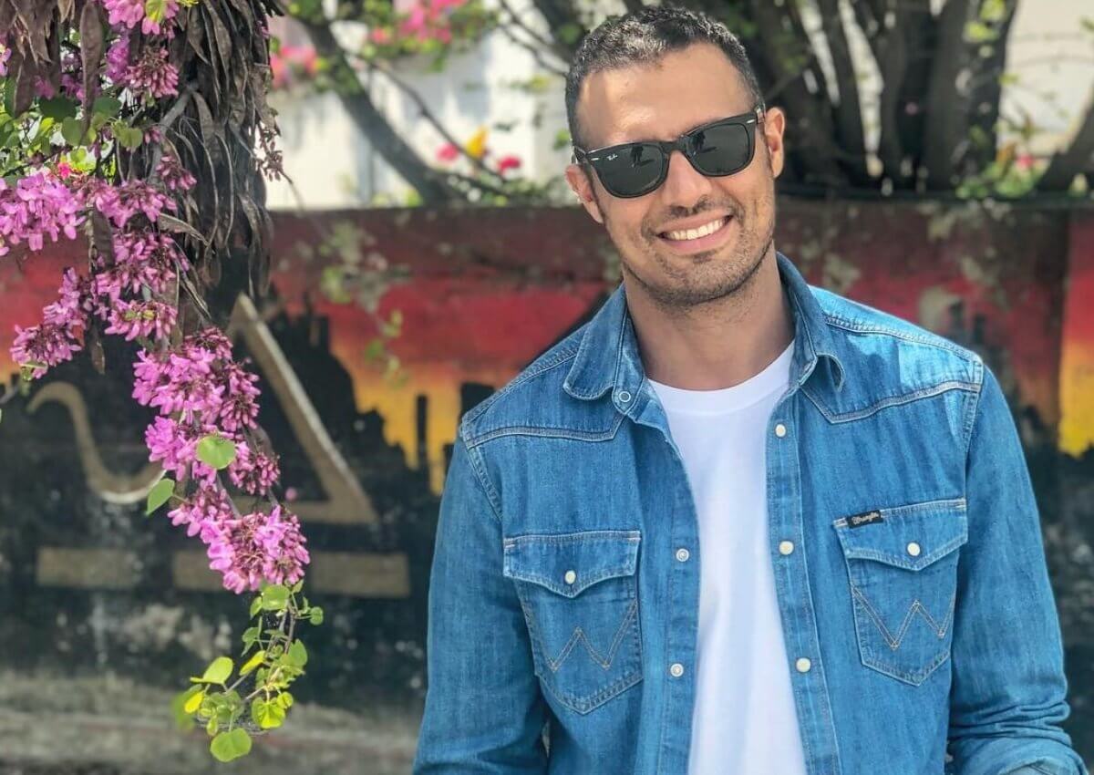 Master Chef ο Σάββας Πούμπουρας – Μπήκε στην κουζίνα και μαγείρεψε για την σύζυγό του! [video]