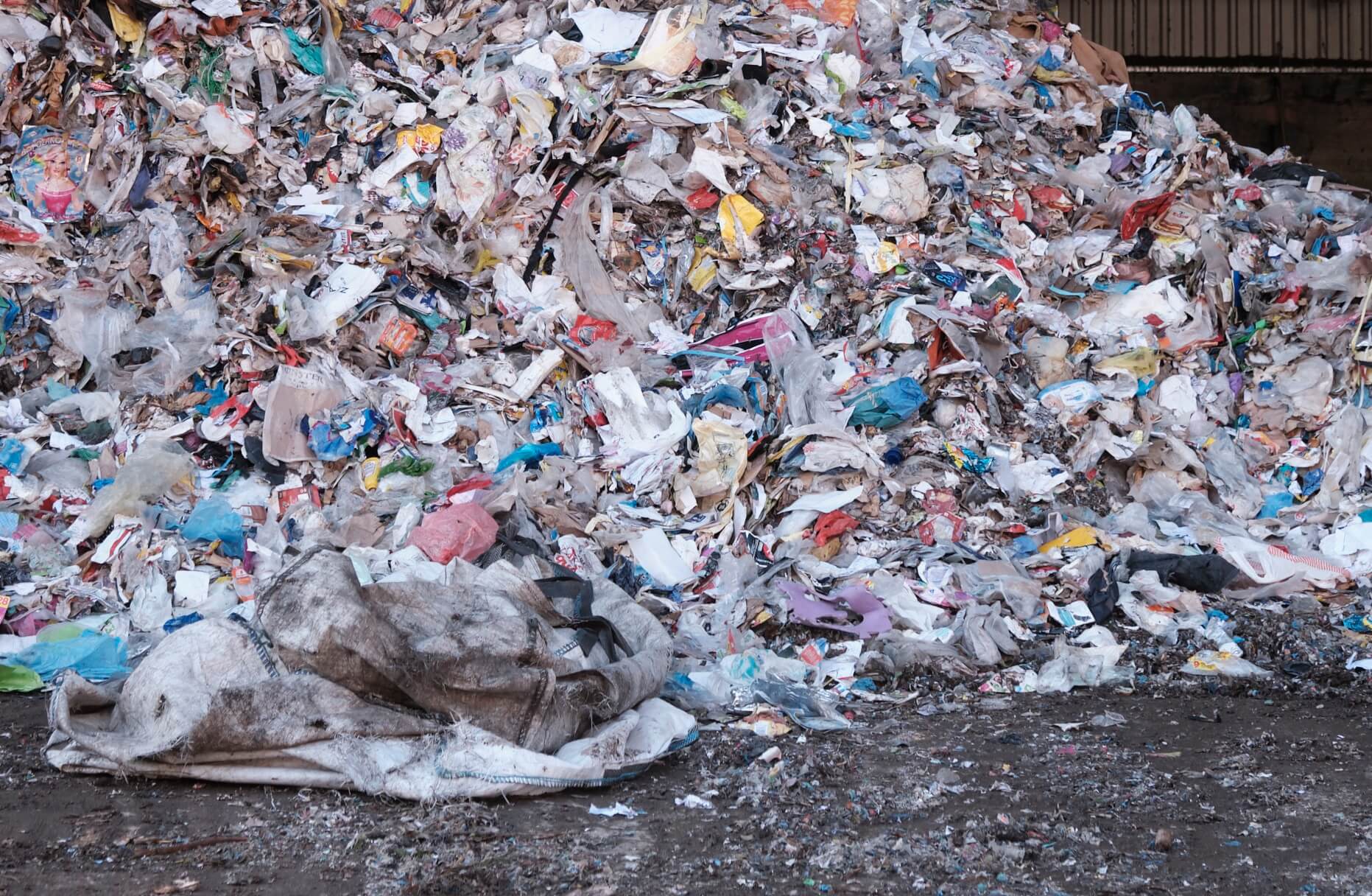 Κάλυμνος: «Μας πνίγουν τα σκουπίδια» – Στο ίδιο έργο θεατές για ακόμα ένα καλοκαίρι