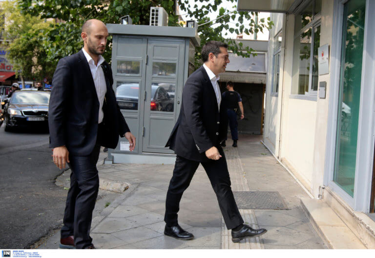 Πολιτική Γραμματεία ΣΥΡΙΖΑ: Αποχώρησαν Παππάς και Δραγασάκης - Συνεχίζεται η συνεδρίαση