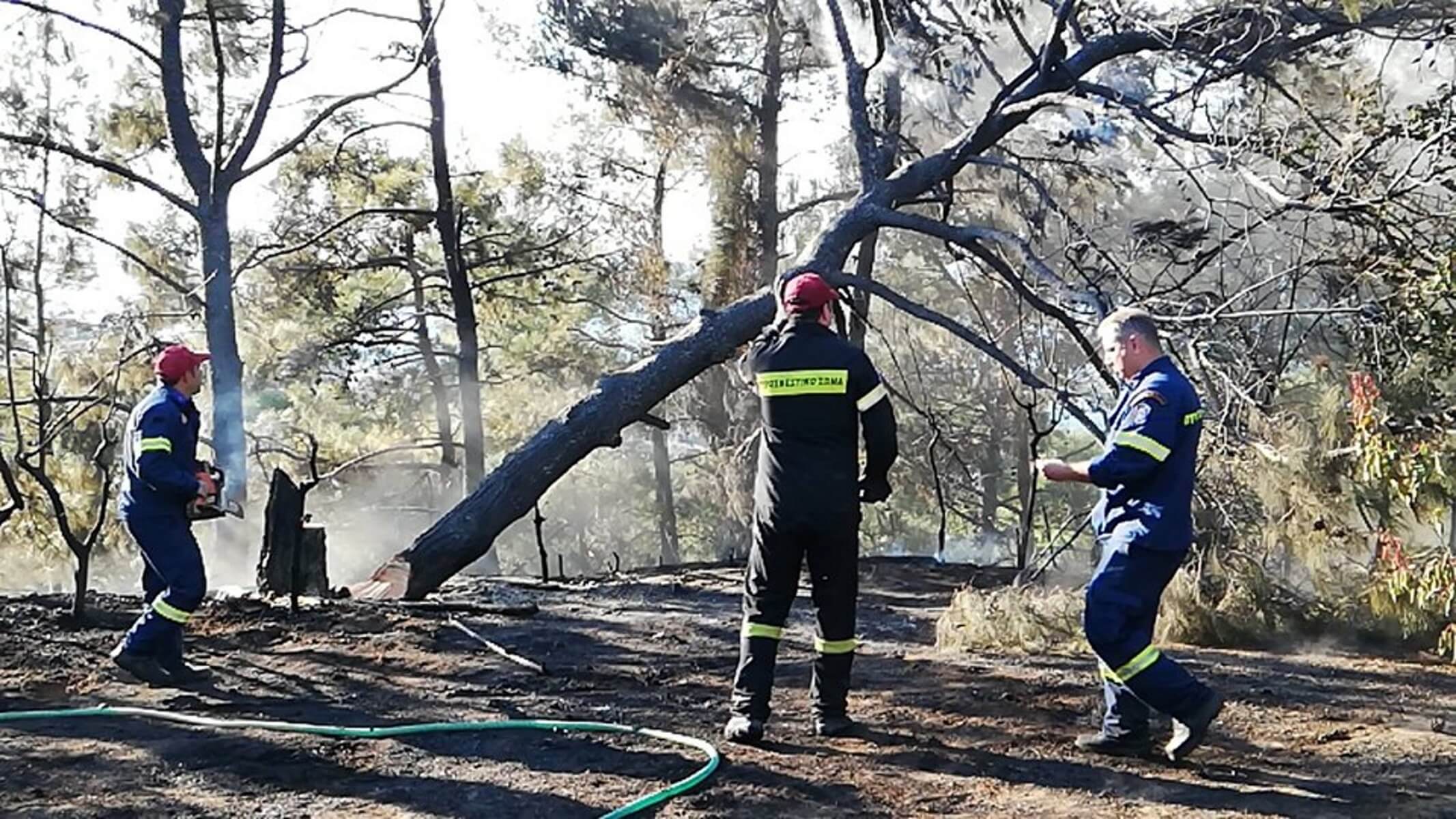 Θεσσαλονίκη: Φωτιά κοντά σε ξενοδοχείο