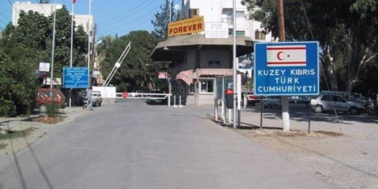 Πώς η Τουρκία κίνησε τα νήματα στην κατάρρευση της Κυβέρνησης στα Κατεχόμενα
