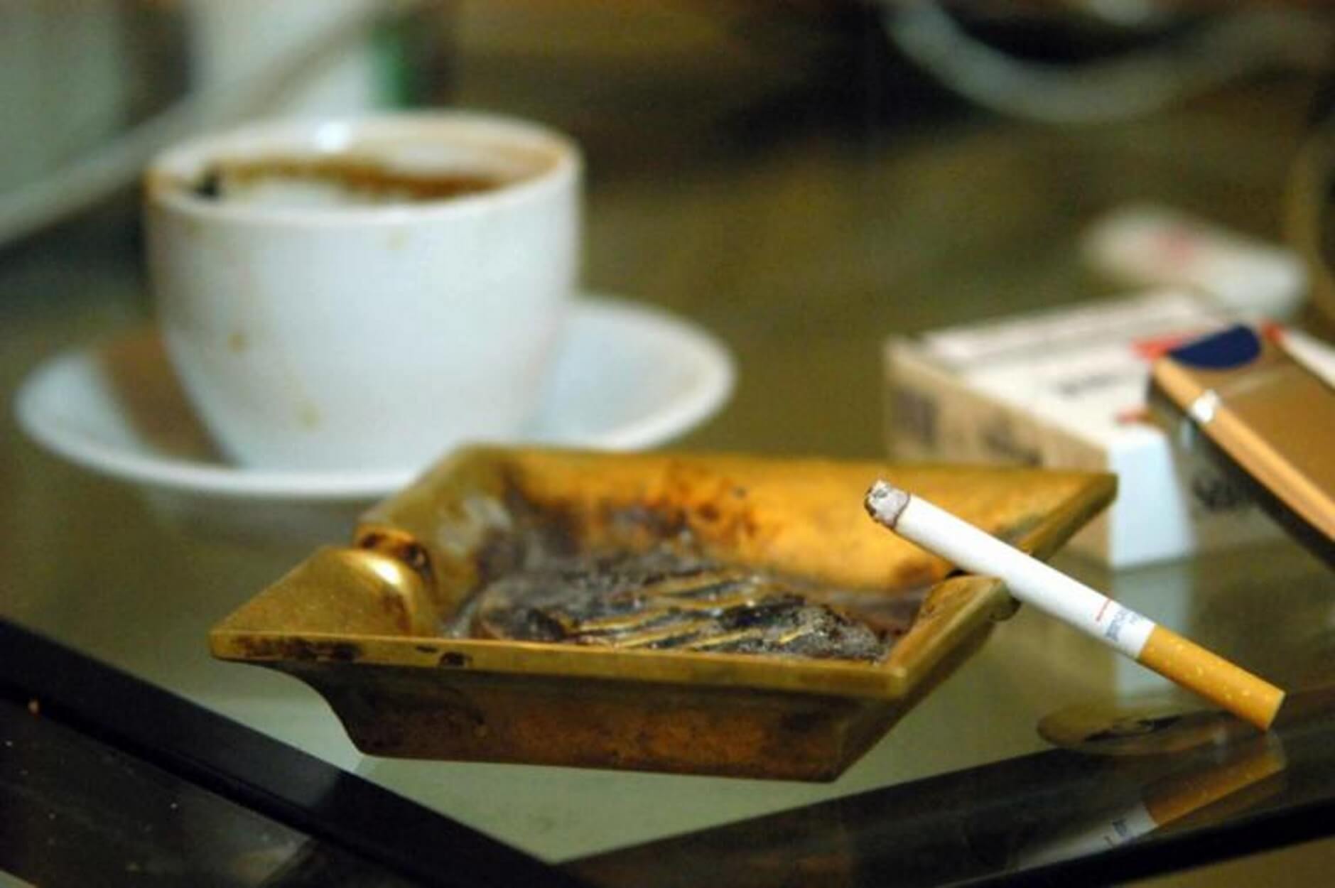 Ημαθία: Τους βρήκαν να καπνίζουν σε σημεία που δεν έπρεπε! Τα πρόστιμα για τον αντικαπνιστικό νόμο