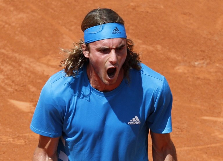 Roland Garros: Γράφει ιστορία ο Τσιτσιπάς! Προκρίθηκε στον τρίτο γύρο