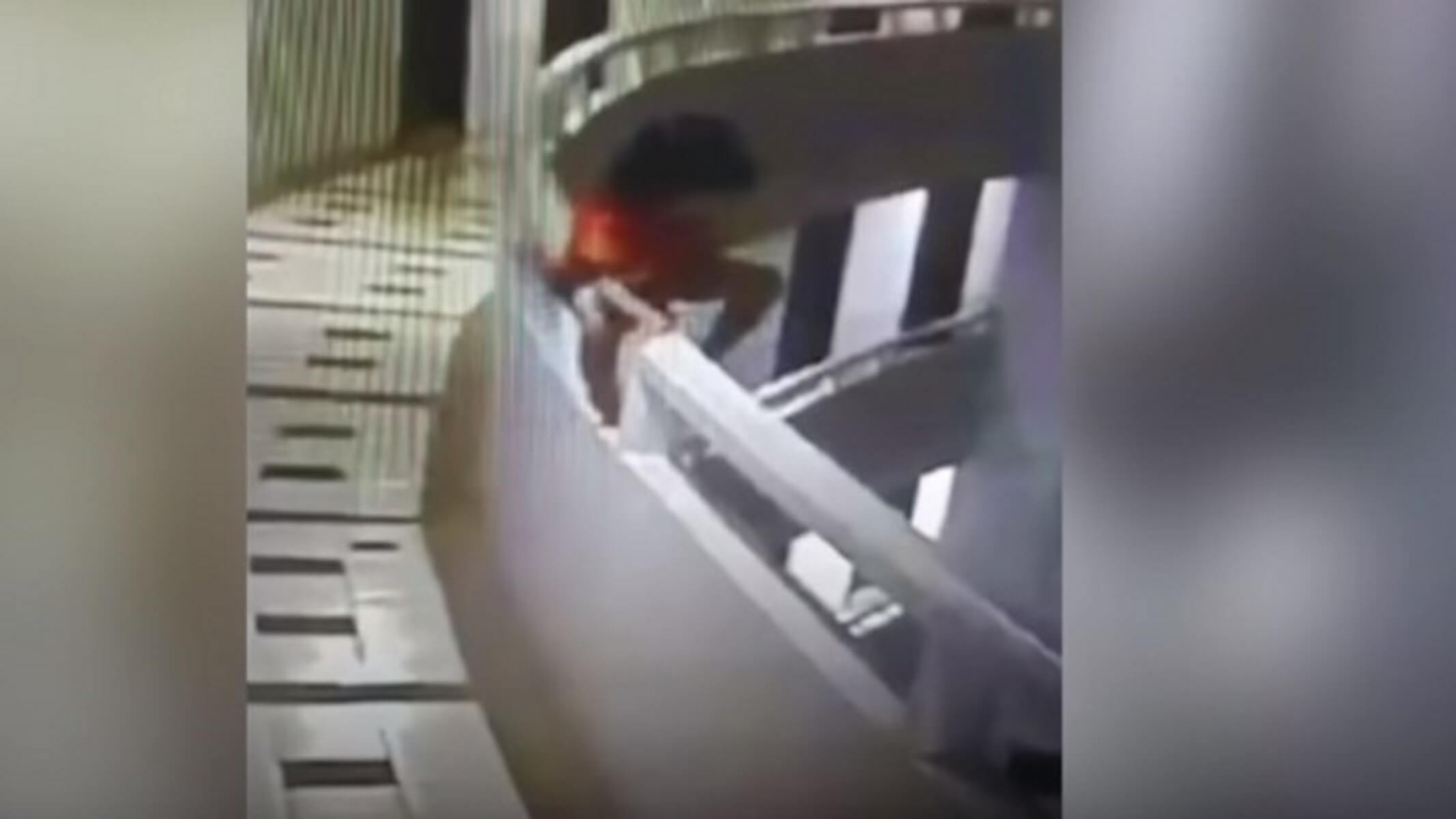 Βίντεο – σοκ: Πεντάχρονο κορίτσι πέφτει από 11ο όροφο ξενοδοχείου ενώ υπνοβατεί
