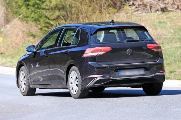 To νέο Volkswagen Golf αποκαλύπτεται πλήρως, μέσα έξω [pics]