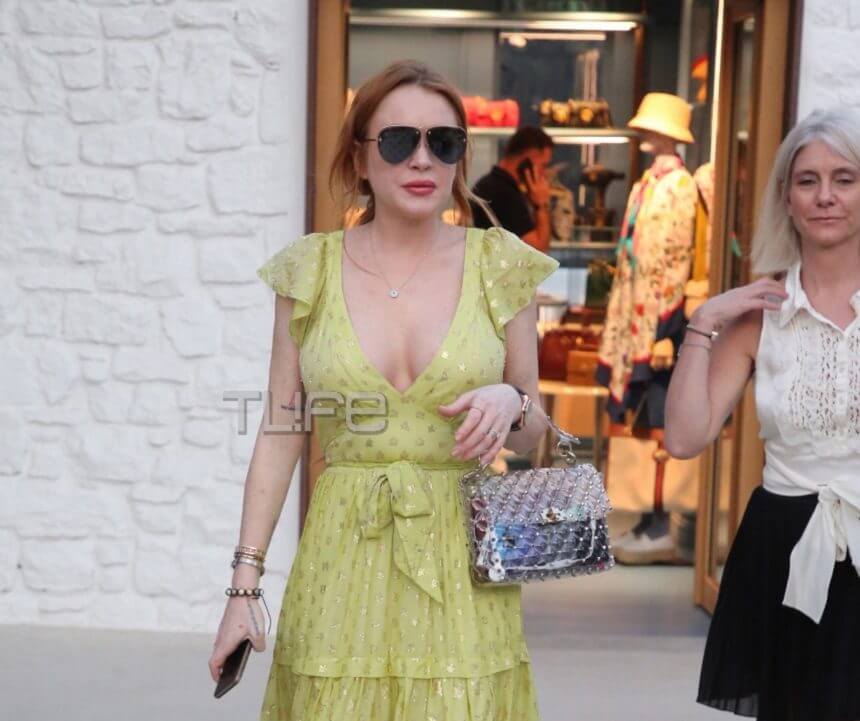 Ανανεωμένη η Lindsay Lohan: Βόλτα για αγορές στην Μύκονο! Φωτογραφίες
