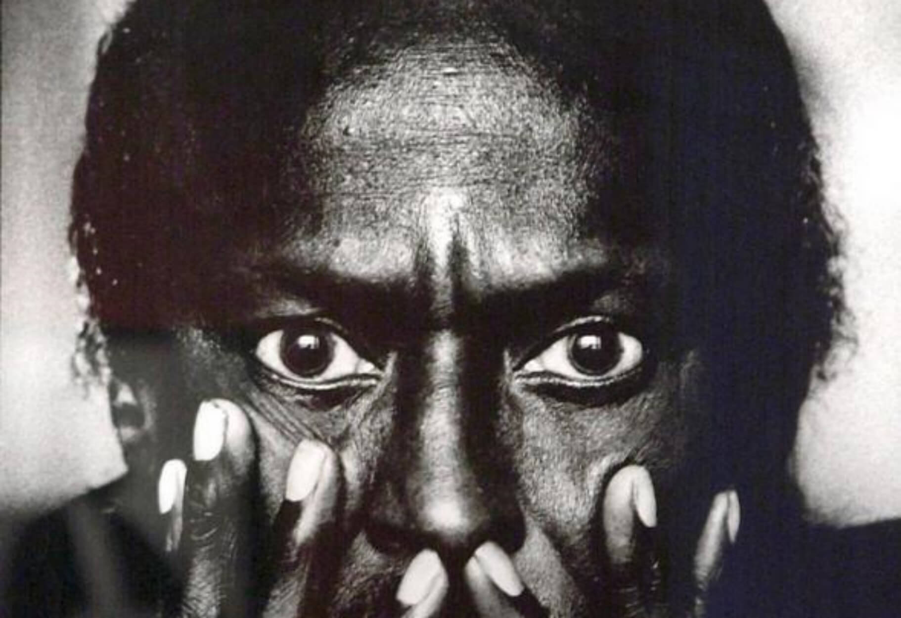 Μάιλς Ντέιβις προς Νάνσι Ρίγκαν: “Εσείς τι κάνατε εκτός από το να… τον πρόεδρο;”