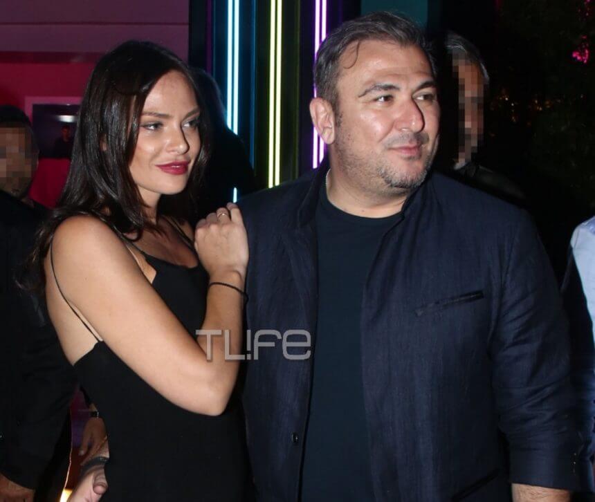 Ο Αντώνης Ρέμος και η Υβόννη Μπόσνιακ μαζί και ερωτευμένοι σε βραδινή τους έξοδο!