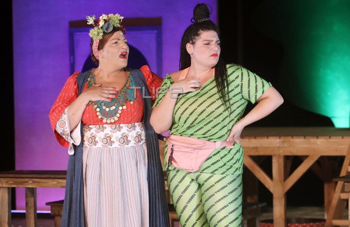 Βίκυ Σταυροπούλου – Δανάη Μπάρκα: Για πρώτη φορά μητέρα και κόρη μαζι στη σκηνή!