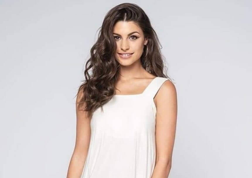 Αγνώριστη η Δανάη Παππά! Η εντυπωσιακή αλλαγή που έκανε στα μαλλιά της!