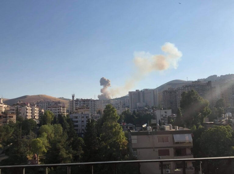 Συρία: Ισχυρότατες εκρήξεις στη Δαμασκό κοντά στο Προεδρικό Μέγαρο του Άσαντ!