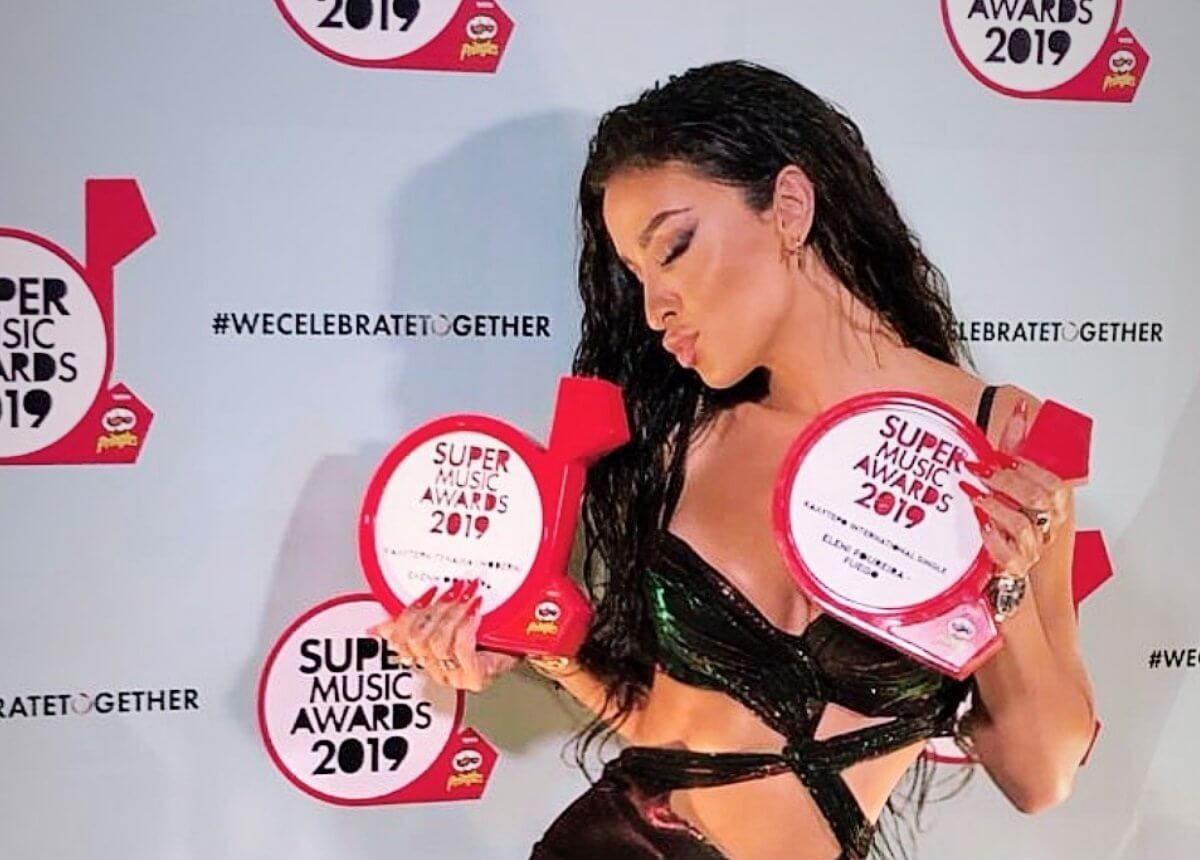 Αποθέωσαν την Ελένη Φουρέιρα στην σκηνή των SMA 2019 στην Κύπρο!