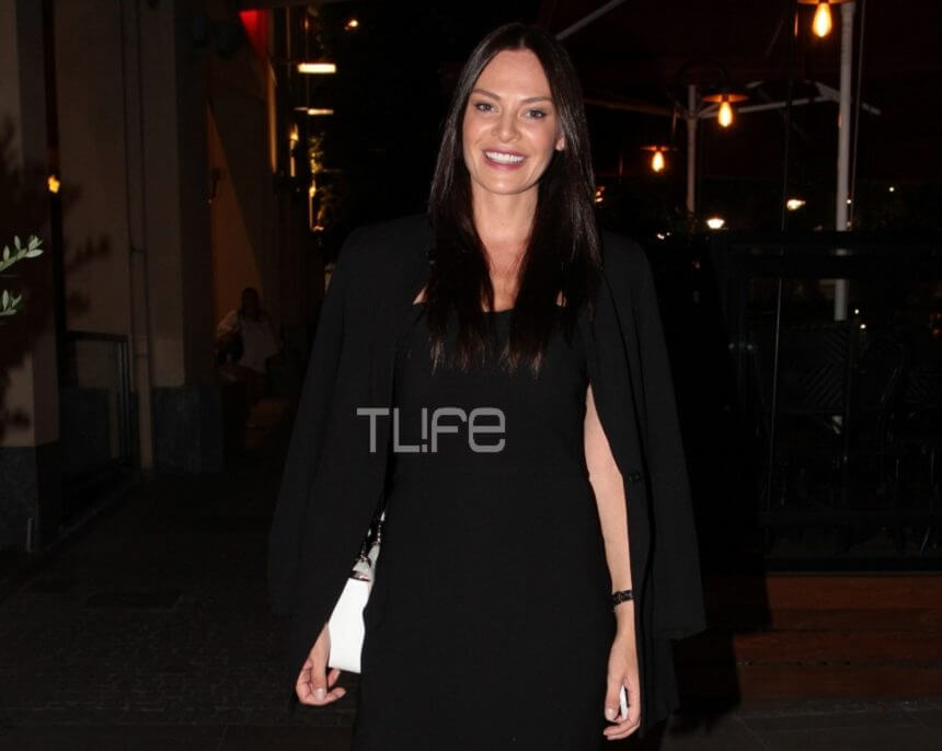 Έκλεψε τις εντυπώσεις με το total black look της σε φιλανθρωπική εκδήλωση η Υβόννη Μπόσνιακ! Φωτογραφίες