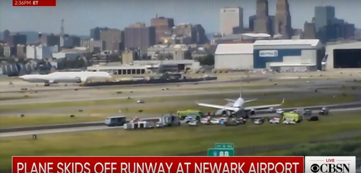 Νέα Υόρκη: Έκλεισε το αεροδρόμιο του Νιούαρκ όταν αεροσκάφος βγήκε εκτός πίστας!