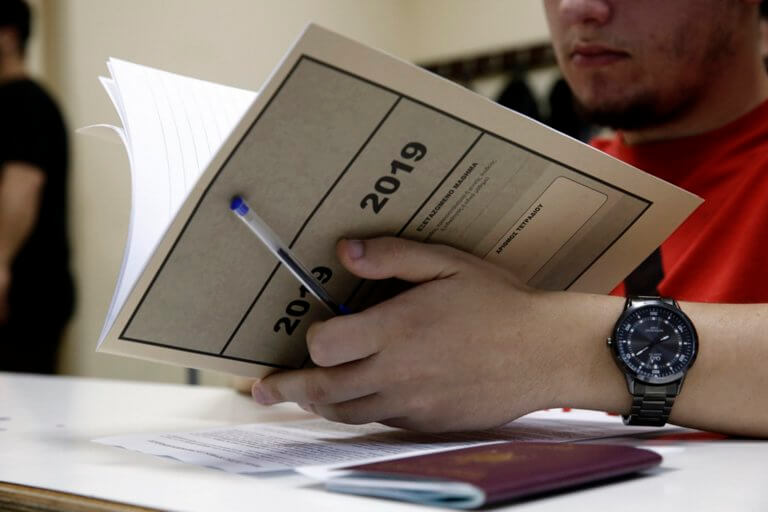 Πανελλήνιες 2019 – ΓΕΛ: Τα δυσκολότερα θέματα της 10ετίας στη Χημεία!