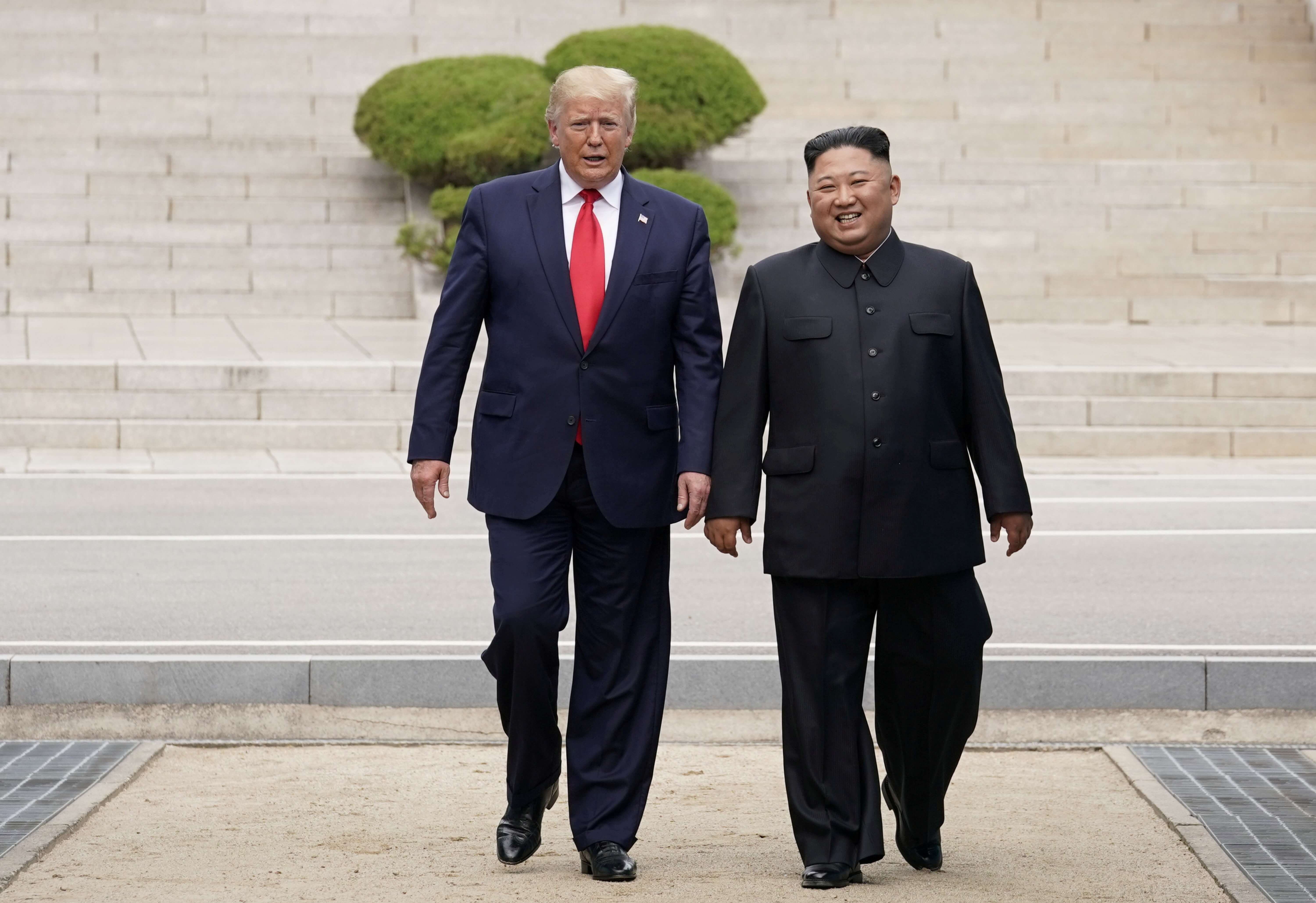 Τραμπ – Κιμ: Οι 10 ατάκες από την ιστορική συνάντηση στη Βόρεια Κορέα!