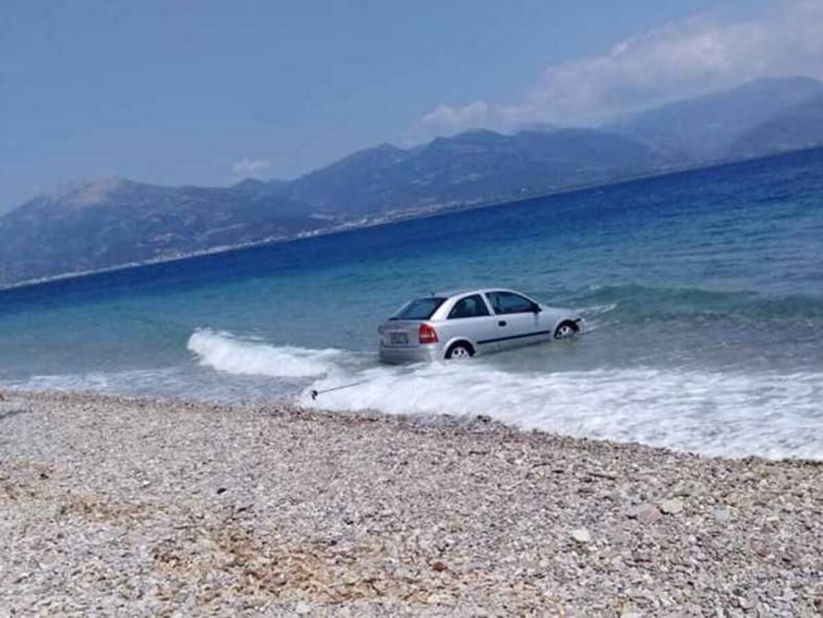 Αχαΐα: Αυτοκίνητο έκανε βουτιά στο Δρέπανο!