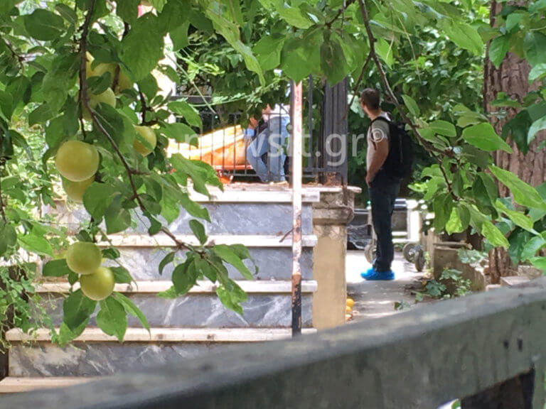 Έγκλημα στην Αγία Παρασκευή: Κρεμάστηκε στο κελί της η πατροκτόνος!