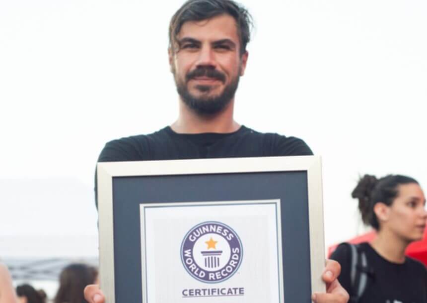 Απίστευτο! O Άκης Πετρετζίκης μπήκε στο βιβλίο Guinness – Δείτε για ποιο λόγο!